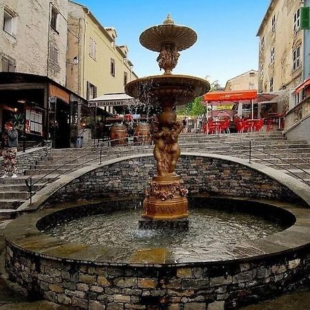 كورتي Charmant Appartement Climatise Au Coeur De La Capitale Corse المظهر الخارجي الصورة